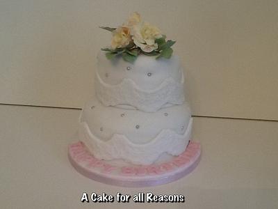 Old lace and roses - Cake by Dawn Wells