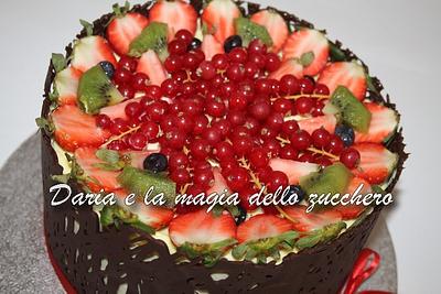  cream cake and fruit - Cake by Daria Albanese
