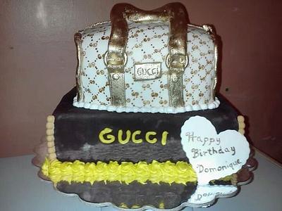 Gucci Purse  - Cake by 7th Heaven Cakes