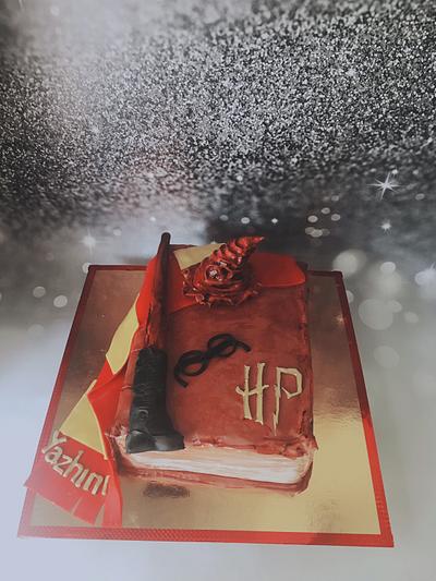 Harry Potter - Cake by tangerine