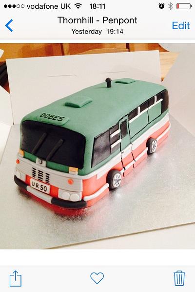 Camper Bus cake - Cake by Julie Anderson