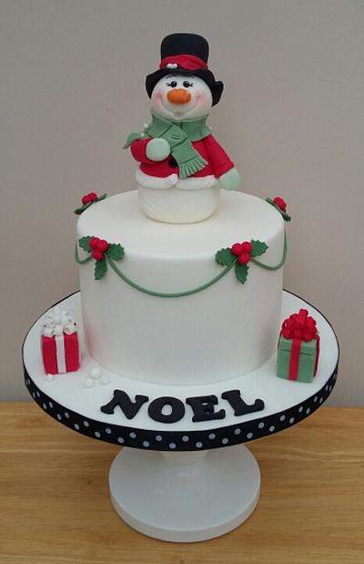 Christmas Designs - Cake by The Buttercream Pantry