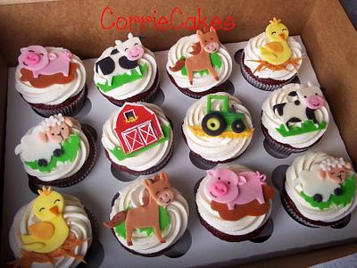 Barnyard animals - Cake by Corrie