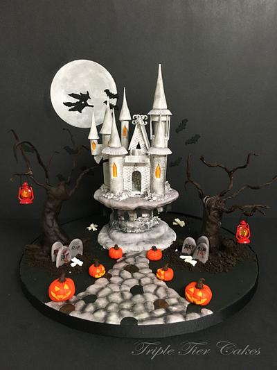 Halloween castle - Cake by Triple Tier Cakes