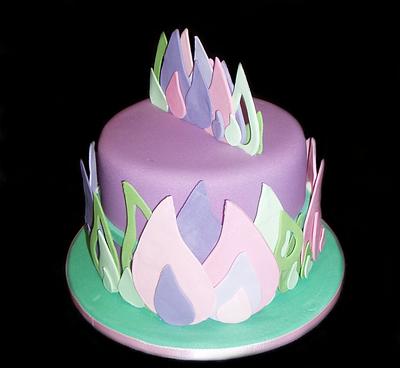 Small Cake with petals as a design - Cake by Nada