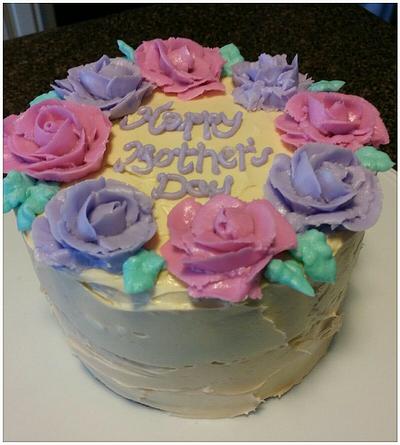 Buttercream Roses in 30 degrees! - Cake by Yum Cakes and Treats