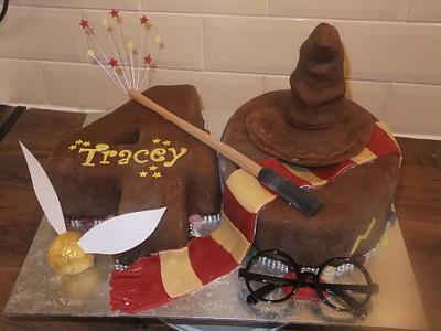 HARRY POTTER THEMED  40th BIRTHDAY CAKE - Cake by LindyLou