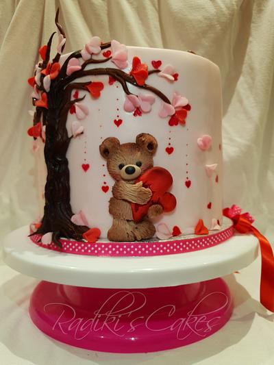 Teddy Bear in Love - Cake by Radoslava Kirilova (Radiki's Cakes)