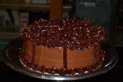 Chocolate Fudge w/Fudge Glaze Ganoche, Vanilla cake fudge filling - Cake by jar8cakes