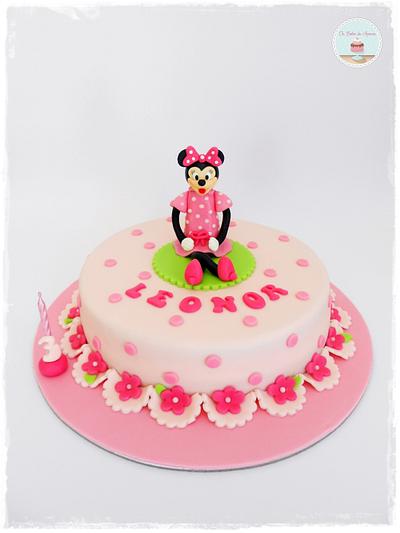 Minnie Mouse Cake - Cake by Ana Crachat Cake Designer 