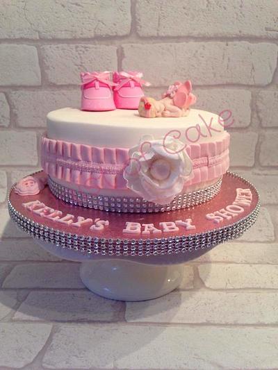 Baby Shower Girly  - Cake by Waist of Cake 