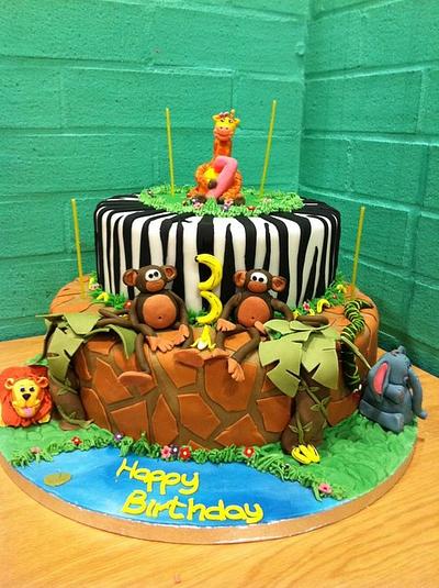 Jungle birthday cake - Cake by Daisychain's Cakes