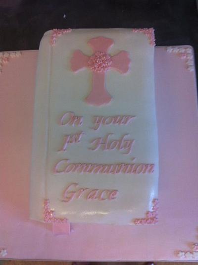 closed bible - Cake by Amanda Forrester 