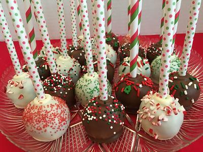 Christmas Cake Pops - Cake by Sheri C.
