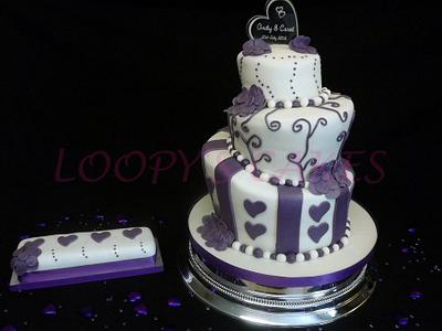 Topsy turvy wedding cake - Cake by Loopy