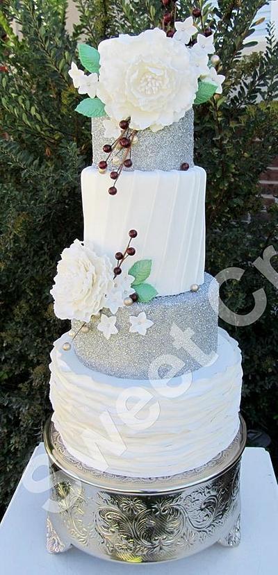 Silver Wedding - Cake by mycravings