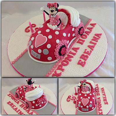 Minnie Mouse Car Cake!!! - Cake by Glykes Epiloges