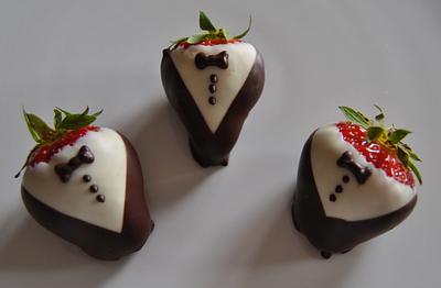 Tuxedo strawberries for fathersday - Cake by Anse De Gijnst