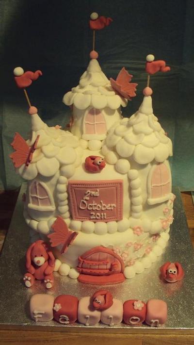 Christening Castle Cake - Cake by fairypants
