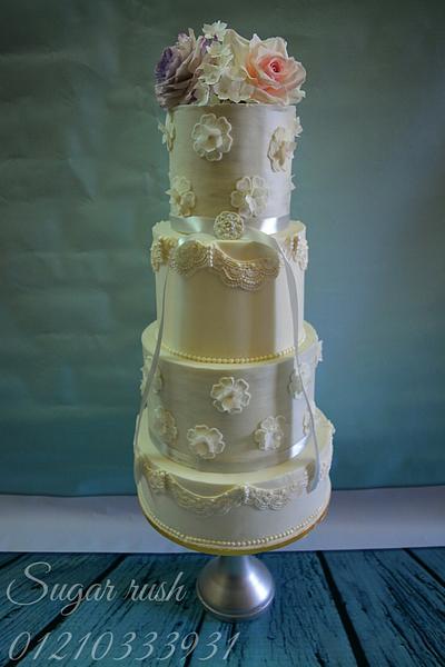 Wedding cake  - Cake by Sara Mohamed