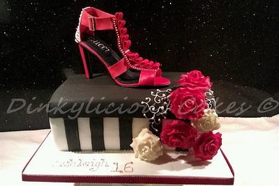 shoe and shoe box - Cake by Dinkylicious Cakes