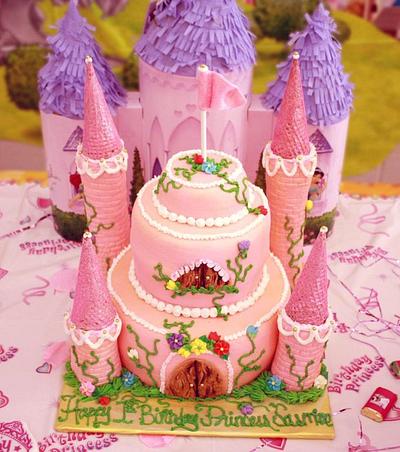 Jasmine's Castle - Cake by Natasha Marie