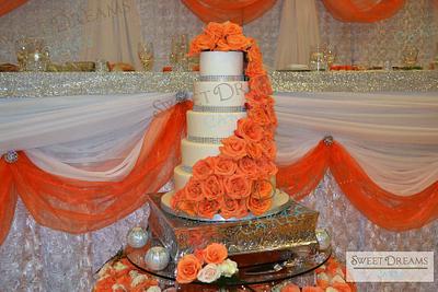 Orange roses wedding cake. - Cake by Sdcakes