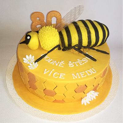 Bee Honeycomb cake - Cake by Zdenka Michnova