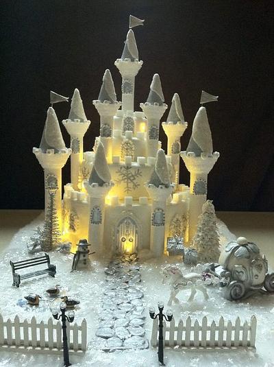Winter Wonderland Princess Castle - Cake by DGoettsche13