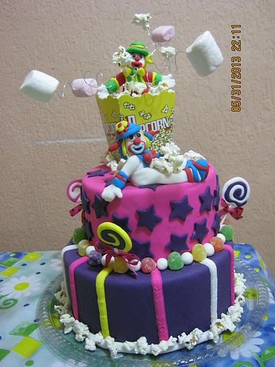 Clown Cake - Cake by claudia borges