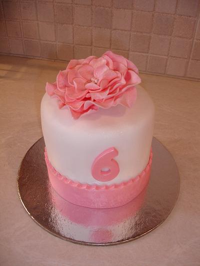 Pink flower mini cake - Cake by Dora Avramioti