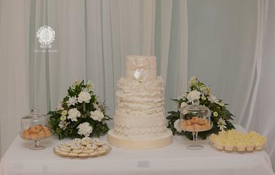 Wedding Lace and Ruffles in White - Cake by Sugarpixy