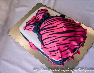 Baby Belly Dress Cake - Cake by Jennifer's Edible Creations