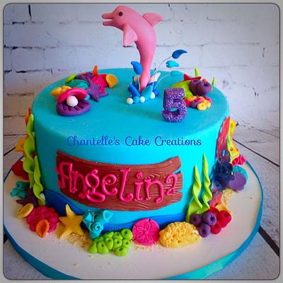 Pink Dolphin - Cake by Chantelle's Cake Creations