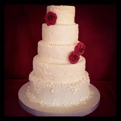 White and soft grey wedding cake - Cake by LePetitSucreme