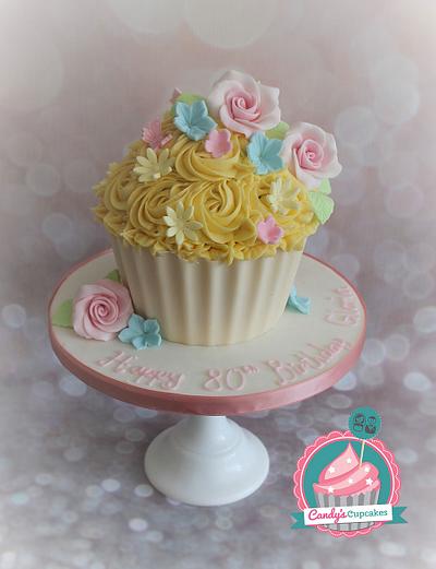 Pastel Giant Cupcake - Cake by Candy's Cupcakes