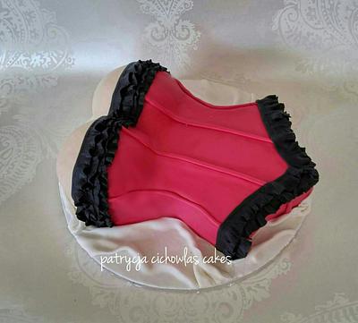 corset cake - Cake by Hokus Pokus Cakes- Patrycja Cichowlas