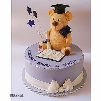 Bear graduation cake - Cake by Ebtehal
