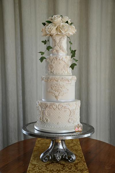 The Royal Affair - Cake by Sumaiya Omar - The Cake Duchess 