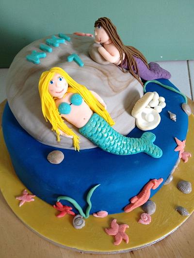 Young sirens - Cake by Ashley Taylor Wood