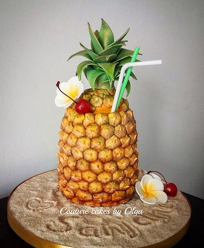 Pineapple cake - Cake by Couture cakes by Olga