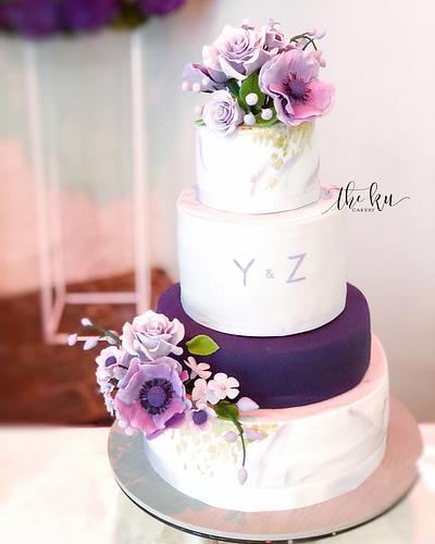 Purple wedding - Cake by The KU Cakery