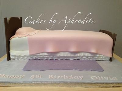 Sleeping beauty bed  - Cake by Frances 