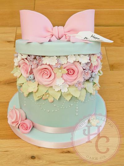 Hatbox birthday cake - Cake by thehandcraftedcake