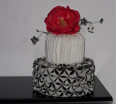 black and white cake - Cake by Gabriella Luongo