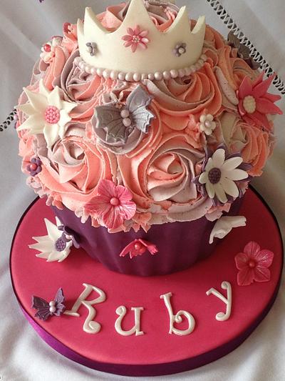 Princess Giant Cupcake! - Cake by Glenys Talbot