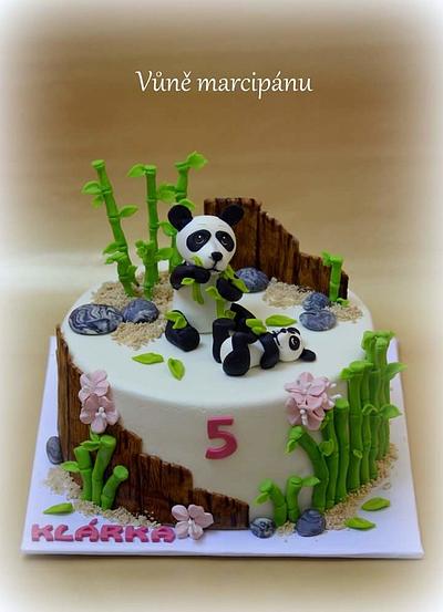 Cake with pandas  - Cake by vunemarcipanu