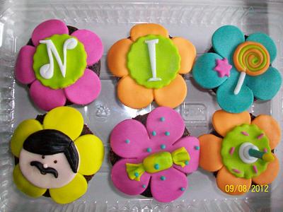 Birthday cupcakes - Cake by Adriana Vigas