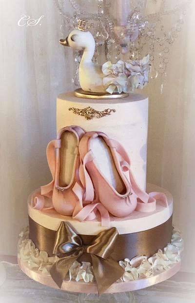 Ballerina - Cake by Cristina Sbuelz