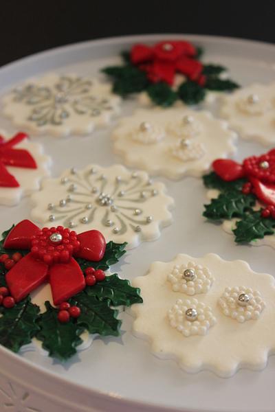 Christmas cheer with Debs cupcake toppers - Cake by Debs Cupcake Toppers and Cakes